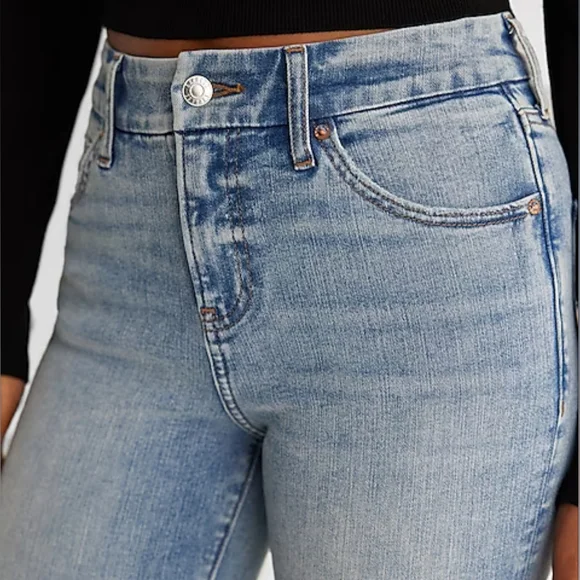 EXPRESS: Mid Rise Light Wash Drop Hem FlexX 70s Flare Jeans - Picture 5 of 9